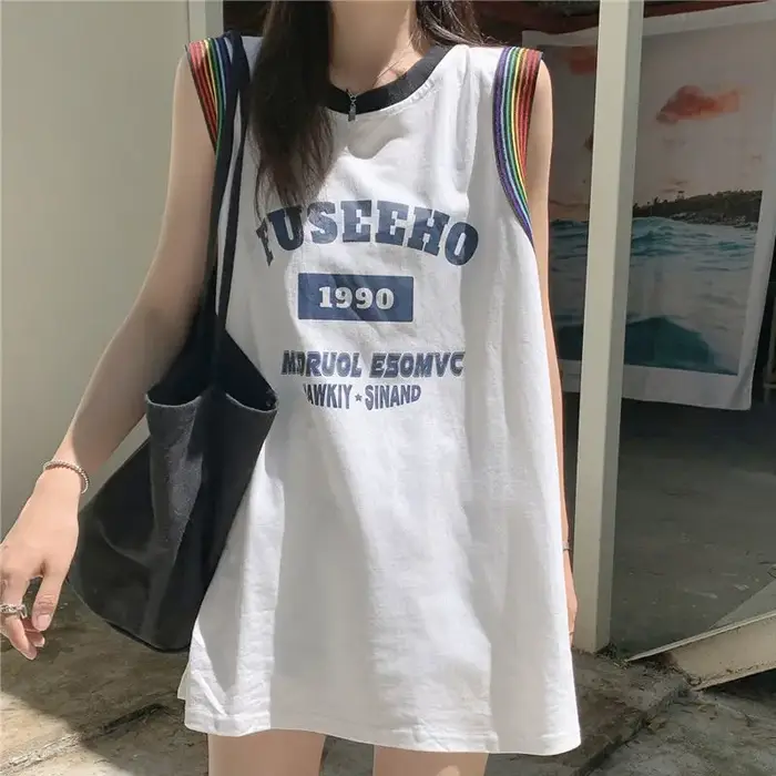 T-shirt graphique à manches courtes pour femmes