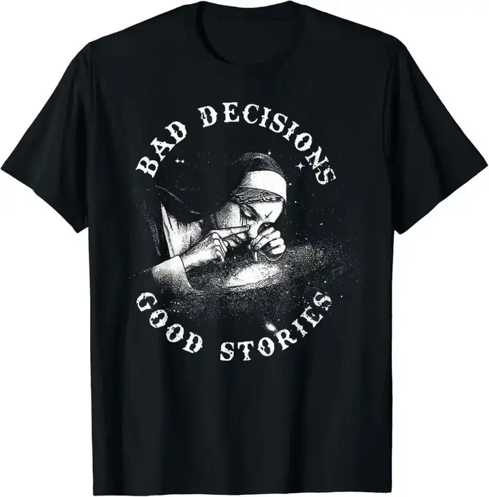 Une décision pauvre, une histoire fascinante ; une nonne fumante ; T-shirt vintage de style gothique