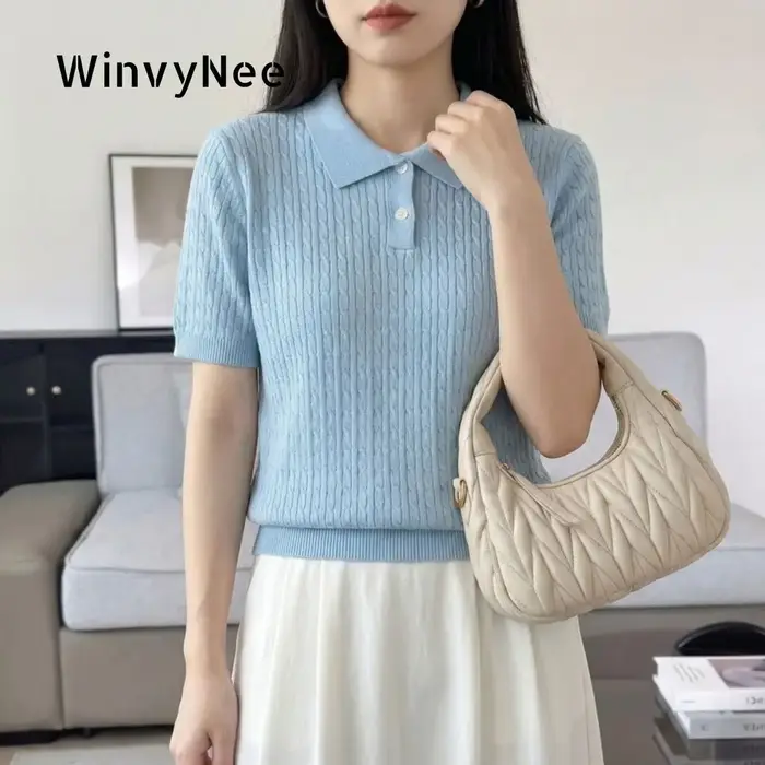 T-shirt polo torsadé 100 % coton à deux boutons et manches courtes pour femme – Coupe ajustée