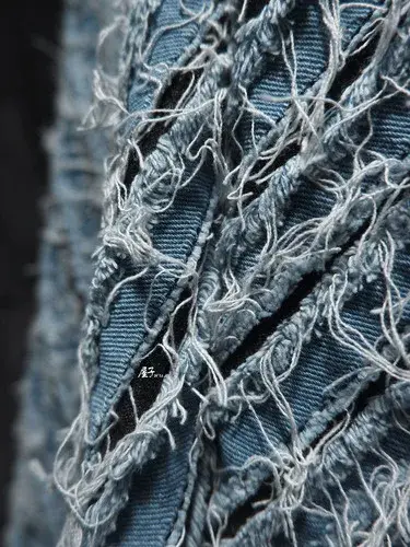 Tissu RapIndustry pour vêtements en lambeaux, bord brut tridimensionnel créatif, denim lavé de trans