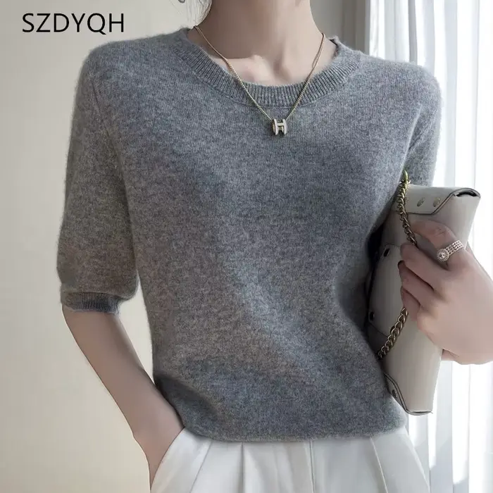 T-shirt à manches courtes et col rond pour femme