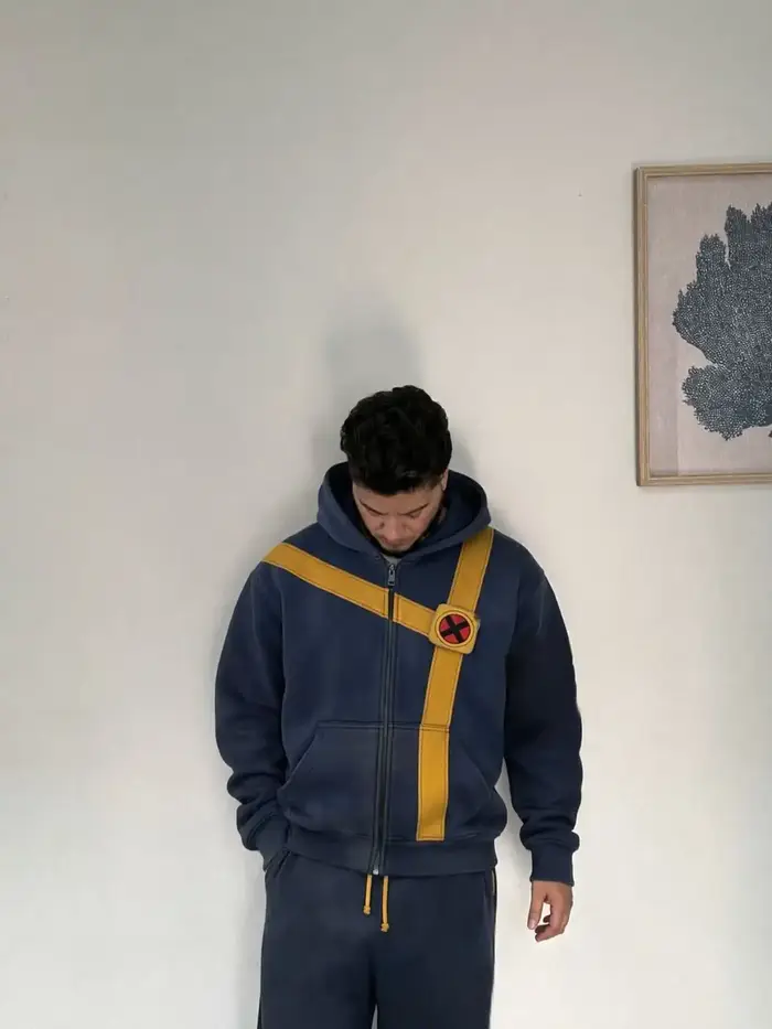 Sweat à capuche zippé color block pour homme, bleu marine rétro, jaune, à rayures diagonales, avec p
