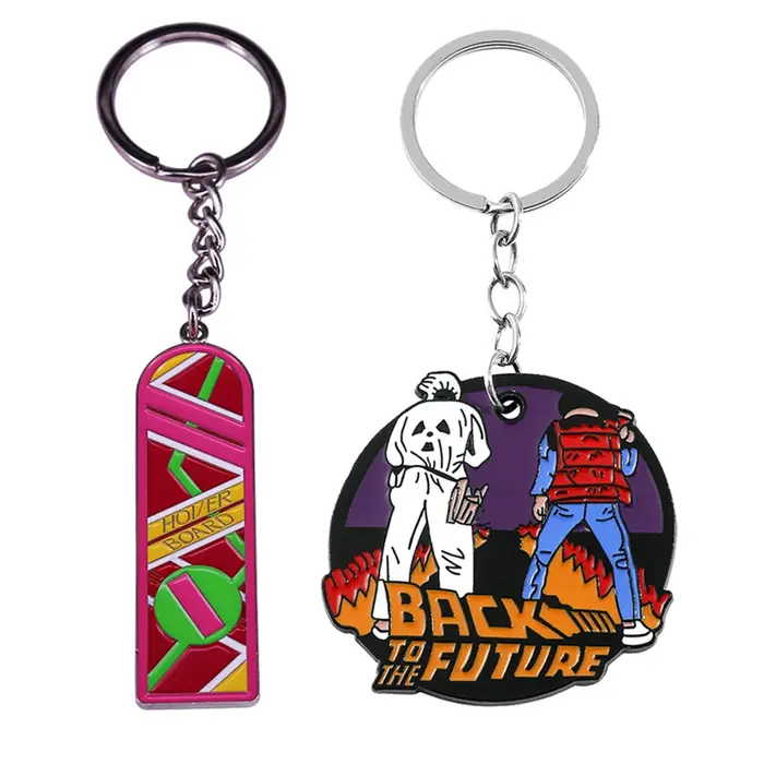 Retour vers futur porte-clés drôle Skateboard émail pendentif porte-clés sac à dos porte-clés pendentifs pour Fans cadeaux
