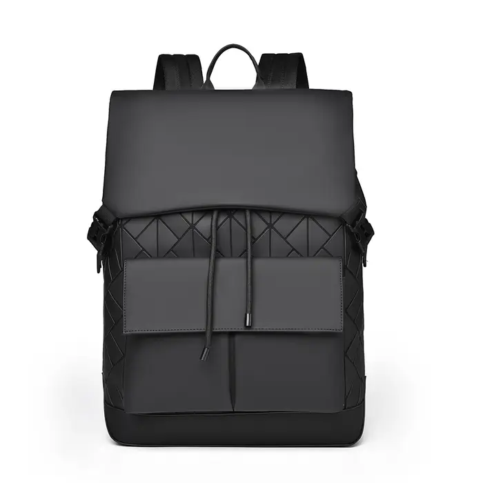 Sac à dos tendance noir pour hommes avec détail matelassé violet, parfait pour le streetwear et les 