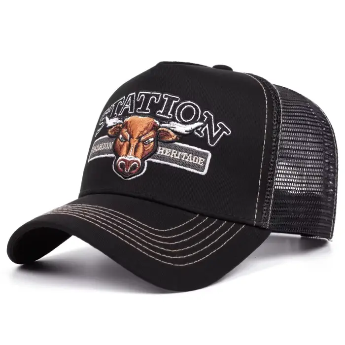 2025 New American Vintage Bull Head Trucker Hat Sun Protection Mesh Breathable Trendy Snapback Cap H