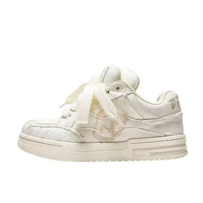 Chaussures pour femmes et hommes