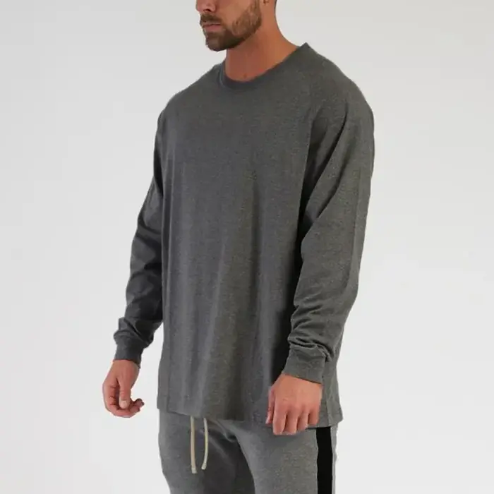 T-shirts amples à manches longues pour hommes