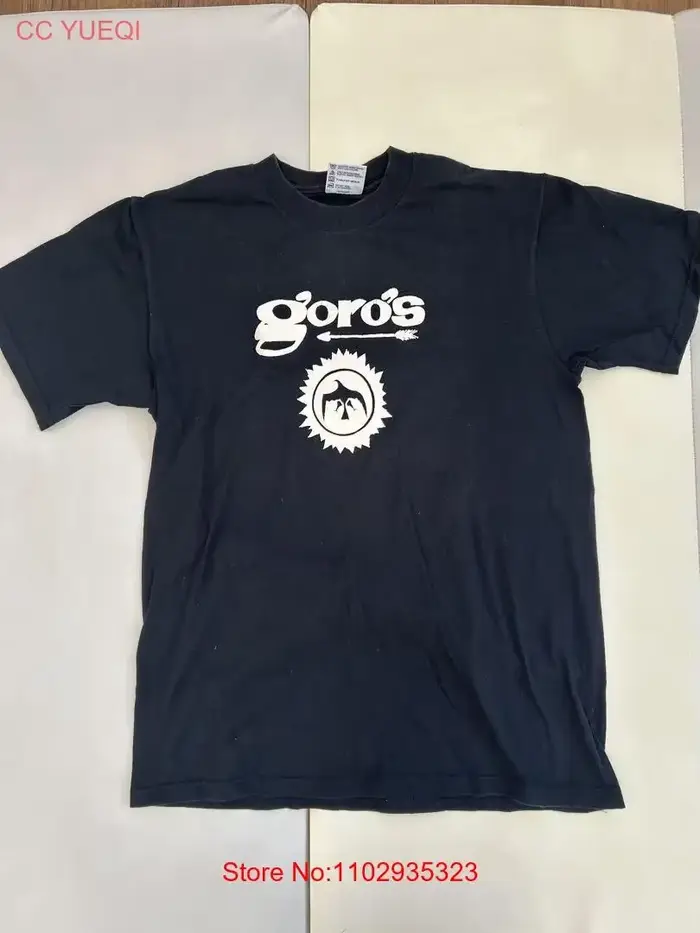 Goro s t-shirt vieux Vintage M