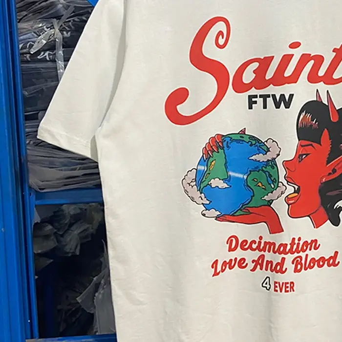 High Street Red Devil Letters Logo imprimé Saint T-Shirt haute qualité coton Vintage blanc