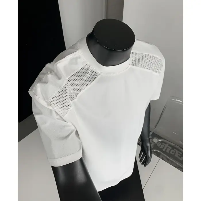 T-shirt respirant et frais pour homme avec design estival
