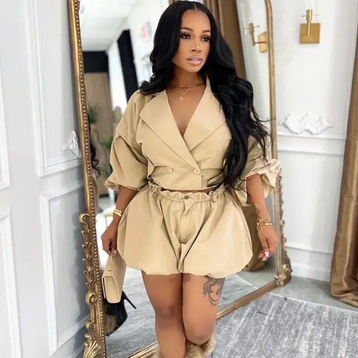 Ensemble 2 pièces Doyerl Streetwear pour femme : Veste croisée à col cranté et short assorti pour soirée club