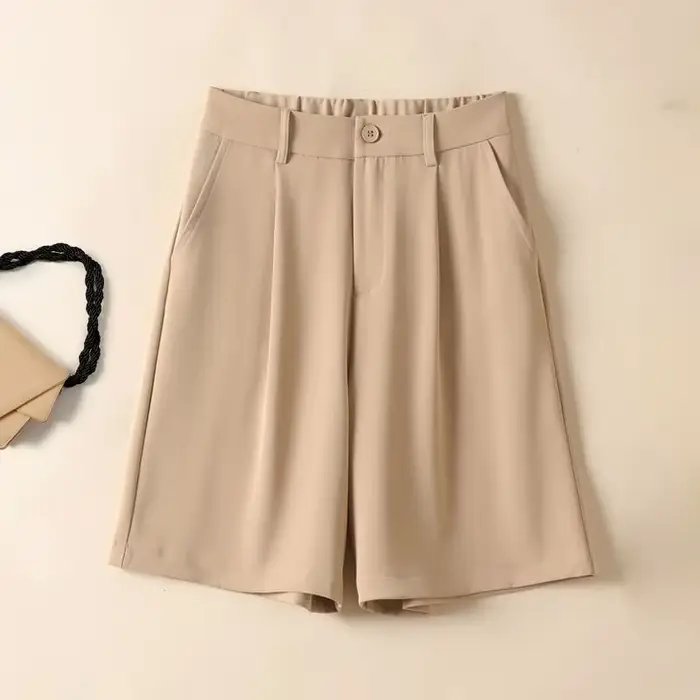 Short bermuda mi-long pour femme