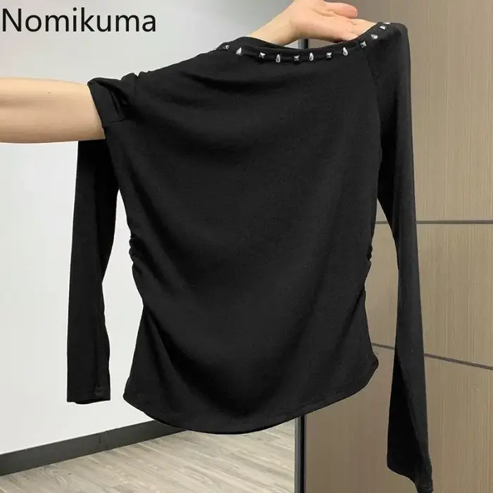T-shirt noir pour femmes