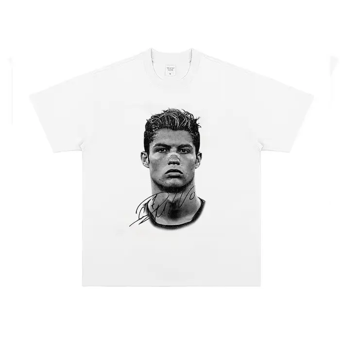 T-shirt ample à manches courtes en pur coton avec imprimé portrait sur le thème du football