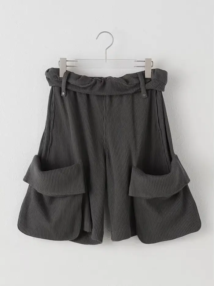 REDDACHiC Short cargo pour femme à taille roulée, motif gaufré gris rétro, grandes poches, coupe lar