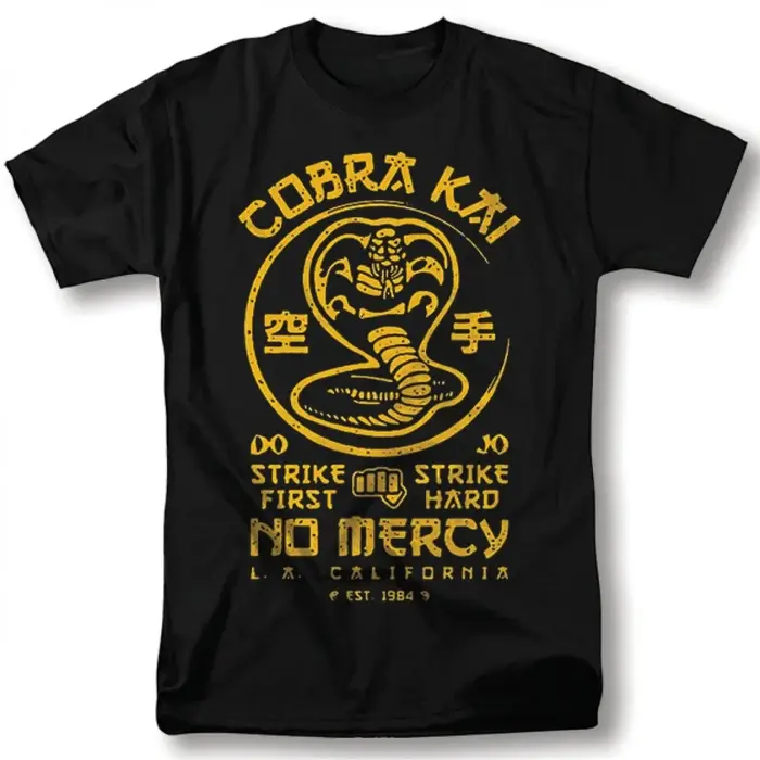 Cobra Kai T-Shirt de série télévisée Strike First Strike Hard No Mercy T-Shirt graphique Vintage noi