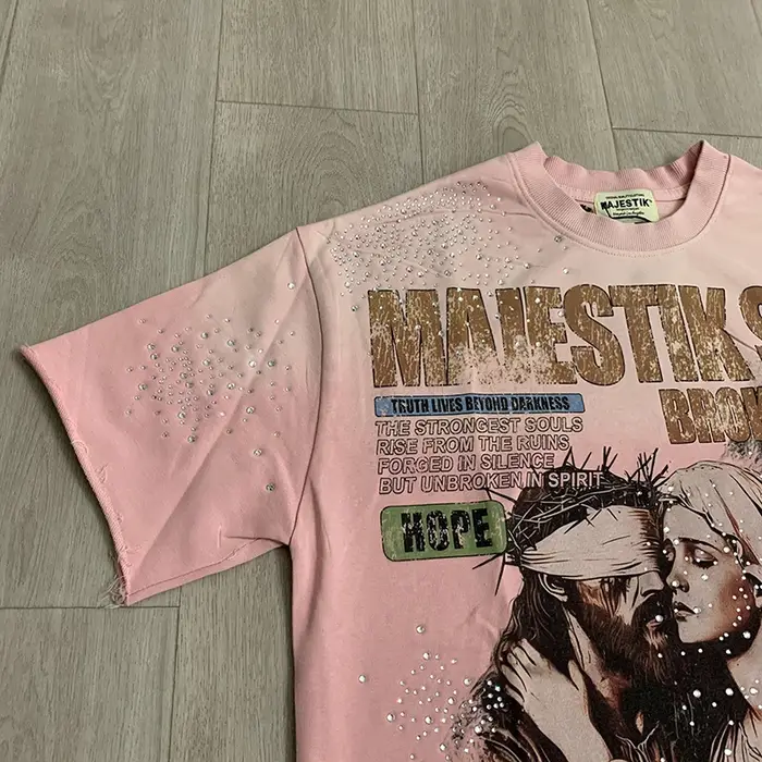 T-shirt MAJESTIK en molleton French Terry avec strass thermocollés