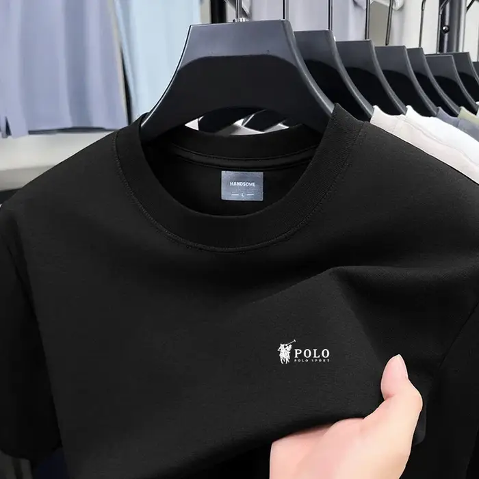 T-shirt à manches courtes et col rond pour hommes