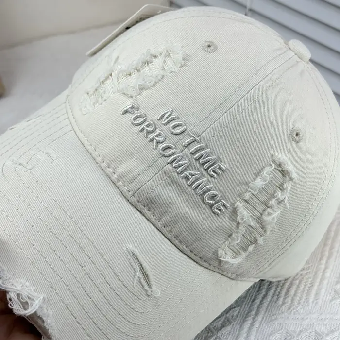 Casquette de baseball réglable pour unisexe No Time to Romatic lettre trous brodés