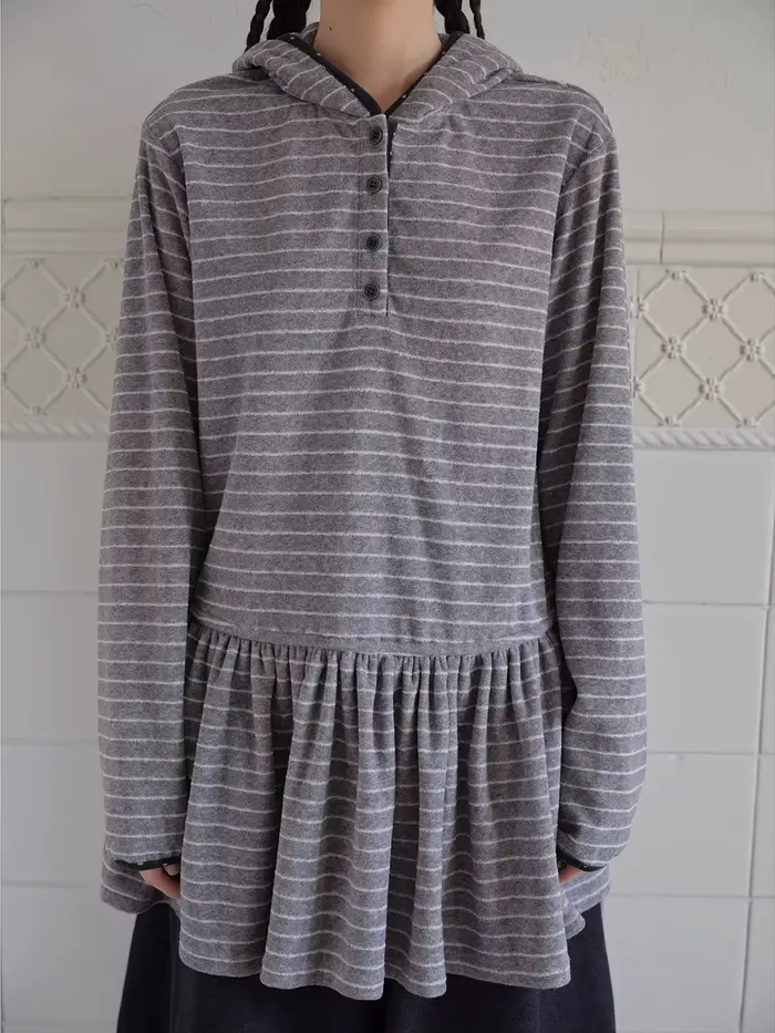 Sweat à capuche automne nouveau 2025 collège femmes gris et blanc rayé à manches longues T-shirt cou