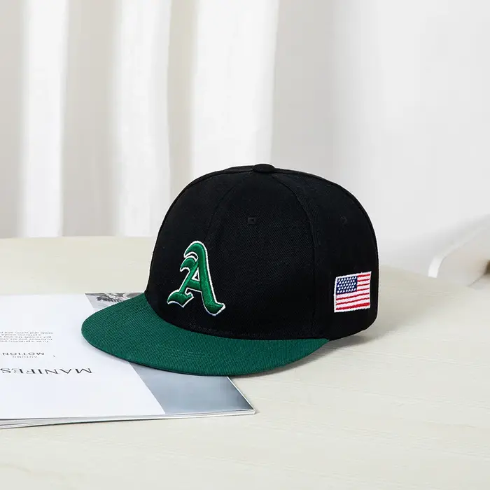 Casquette de baseball de style hip-hop avec dessus plat, patch de couleur, broderie de lettres. Conv