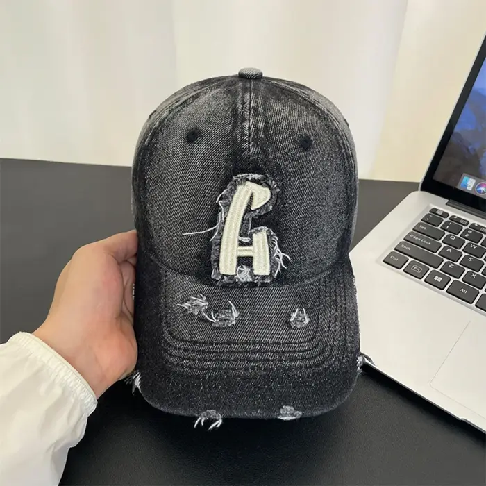 Chapeau de baseball en jean à bords évasés