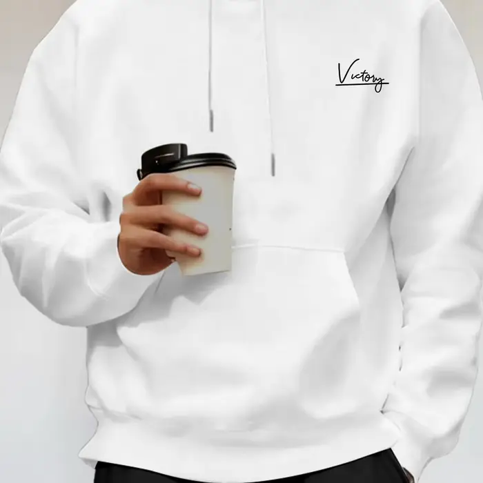 Articles vestimentaires de style minimaliste comprenant un sweat-shirt à capuche