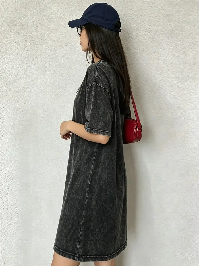 Robe T-shirt vintage délavée et usée pour femme